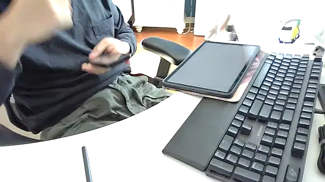 Snapshot of big-pig chatting on 11.16.25 big-pig online show from 11.16.25