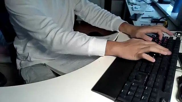 Snapshot of big-pig chatting on 11.17.25 big-pig online show from 11.17.25