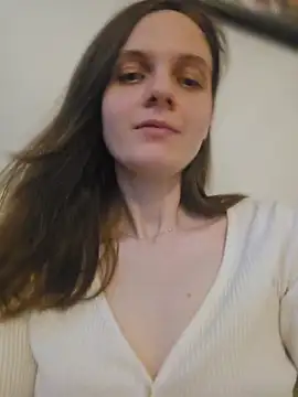EllieDay online show from 05.05.26