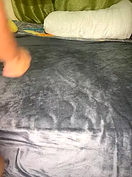 Snapshot of nur_lin chatting on 11.13.25 nur lin online show from 11.13.25