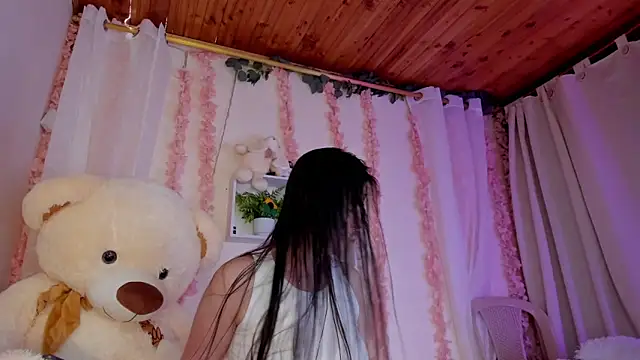 Idara and Edahi01 online show from 09.19.25