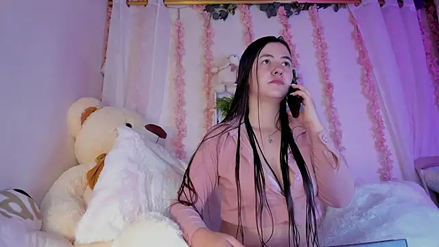 Idara and Edahi01 online show from 09.22.25