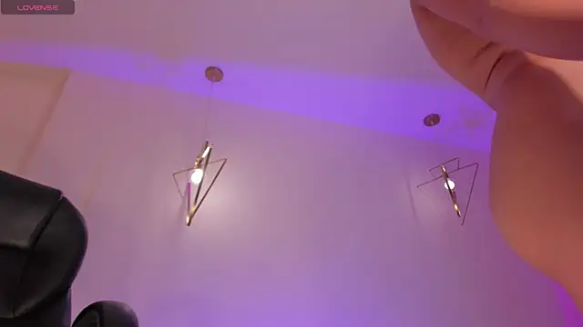 DonnaStonne online show from 01.18.25