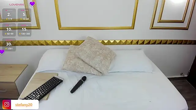 Snapshot of amor_smith_ chatting on 02.23.25 amor smith online show from 02.23.25