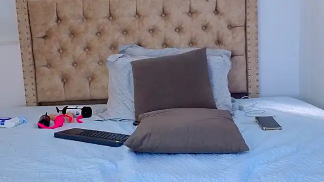 Snapshot of Anya_Texas chatting on 03.15.26 Anya Texas online show from 03.15.26