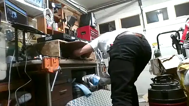 tongueispowerr6d9 online show from 12.10.24