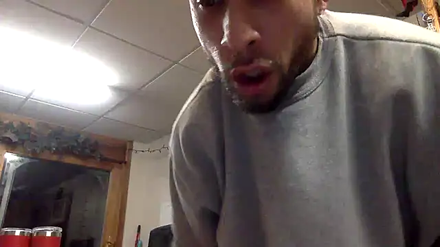 tongueispowerr6d9 online show from 12.30.24