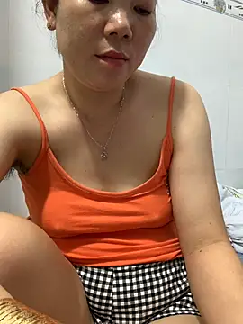 Baby-bigtits online show from 02.22.25