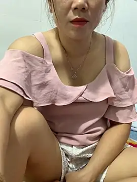 Baby-bigtits online show from 02.26.25