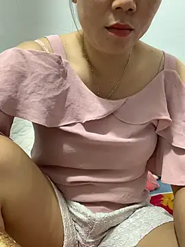 Baby-bigtits online show from 02.26.25