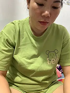 Baby-bigtits online show from 02.26.25