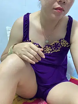 Baby-bigtits online show from 02.28.25