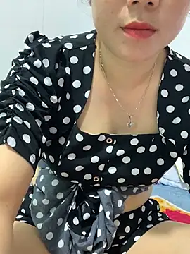 Baby-bigtits online show from 03.04.25