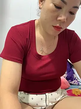 Baby-bigtits online show from 03.05.25