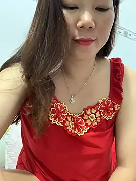 Baby-bigtits online show from 03.12.25