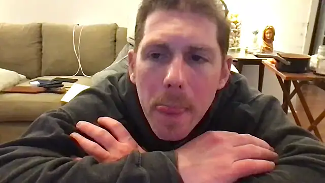 Snapshot of Rock_Pierce chatting on 02.13.26 Rock Pierce online show from 02.13.26