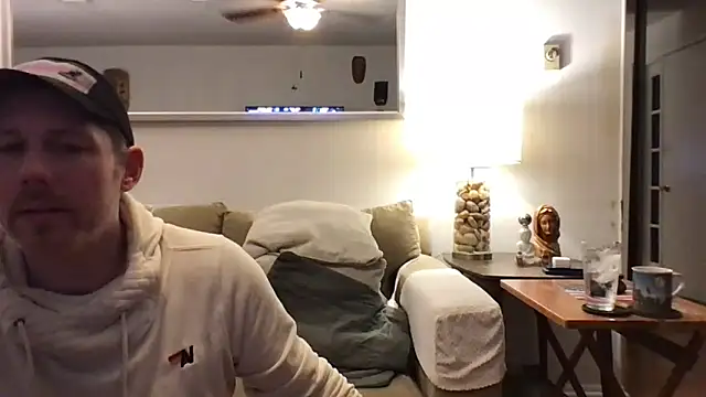 Snapshot of Rock_Pierce chatting on 02.14.26 Rock Pierce online show from 02.14.26