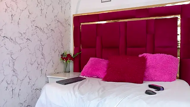 Snapshot of CoralHarrinson chatting on 02.12.26 CoralHarrinson online show from 02.12.26