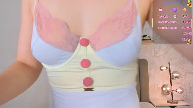 Roma  love online show from 10.24.25