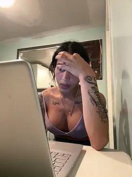 catriona pia online show from 10.23.25