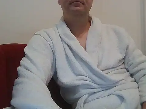 Snapshot of fikoivos chatting on 02.08.26 fikoivos online show from 02.08.26