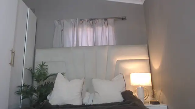 naughtyblackdolie online show from 07.03.26