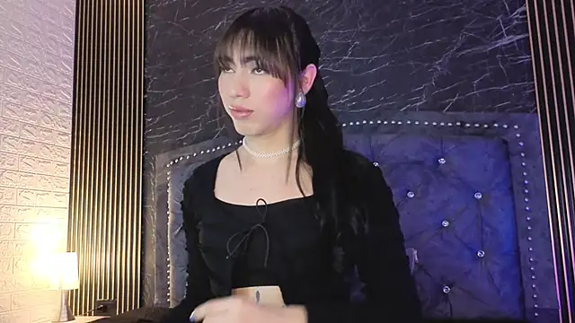 Snapshot of diosagolden chatting on 11.13.25 diosagolden online show from 11.13.25