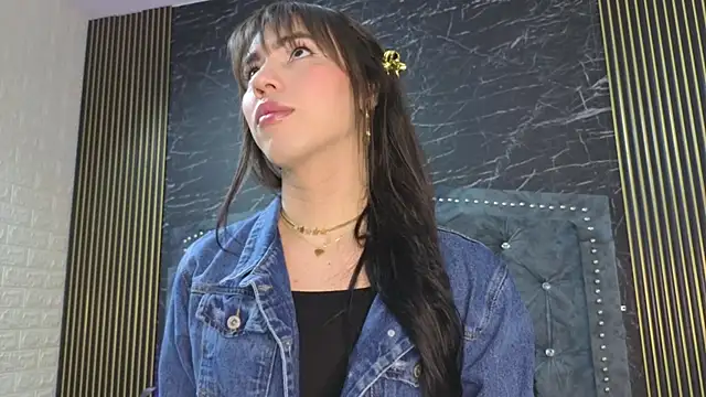 Snapshot of diosagolden chatting on 11.28.25 diosagolden online show from 11.28.25