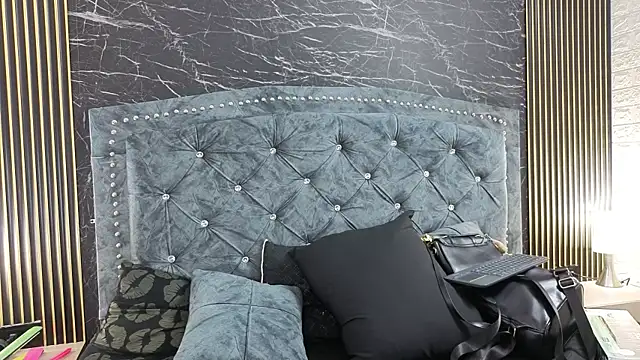 Snapshot of diosagolden chatting on 03.18.26 diosagolden online show from 03.18.26