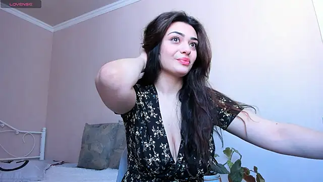 Snapshot of _cleopattra_ chatting on 01.11.25 cleopattra online show from 01.11.25