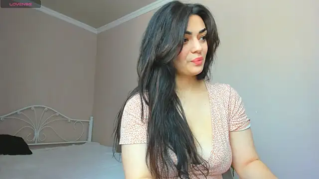 Snapshot of _cleopattra_ chatting on 02.20.25 cleopattra online show from 02.20.25