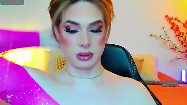 Snapshot of mike_blossom chatting on 02.10.26 mike blossom online show from 02.10.26