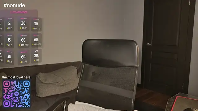 Lila Pitt online show from 04.30.26