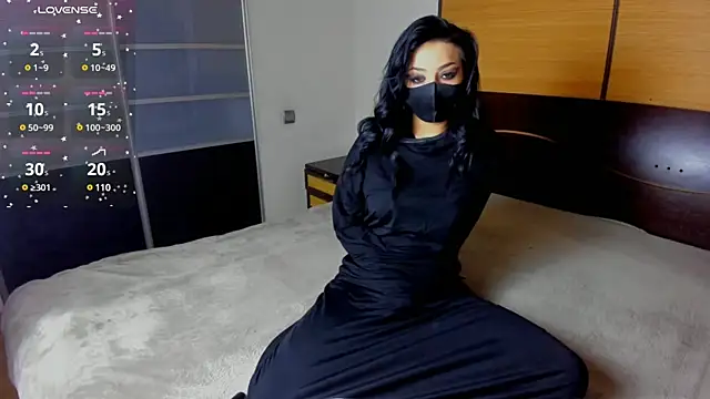 Snapshot of habibi_moon chatting on 01.27.25 habibi moon online show from 01.27.25