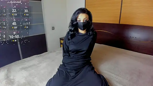 Snapshot of habibi_moon chatting on 02.10.25 habibi moon online show from 02.10.25
