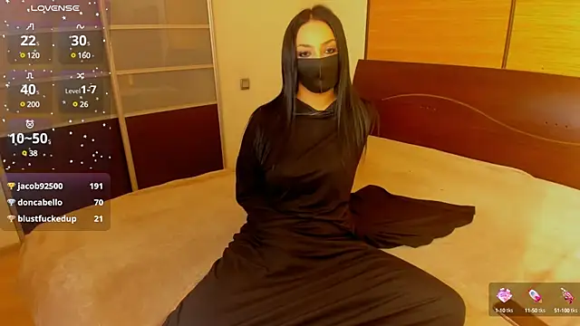 Snapshot of habibi_moon chatting on 02.11.25 habibi moon online show from 02.11.25