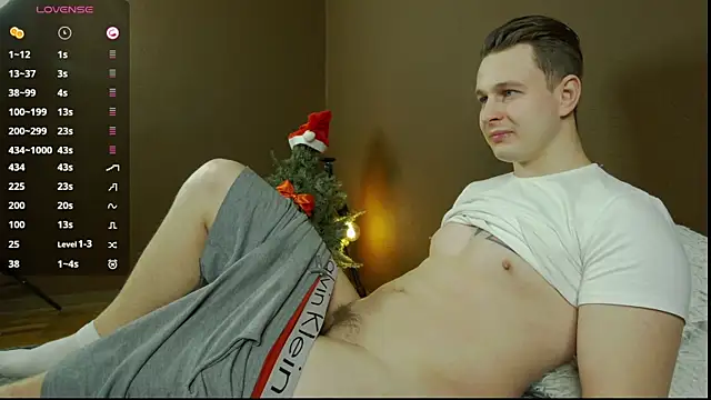 Snapshot of charlie_smiley chatting on 01.13.25 charlie smiley online show from 01.13.25