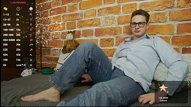 Snapshot of charlie_smiley chatting on 01.07.26 charlie smiley online show from 01.07.26