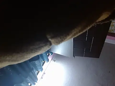 silky milky online show from 11.09.25