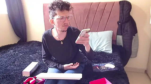 Snapshot of Orlandodcn_69 chatting on 10.25.25 Orlandodcn 69 online show from 10.25.25