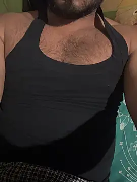 Snapshot of wildboy_simon chatting on 02.28.26 wildboy simon online show from 02.28.26