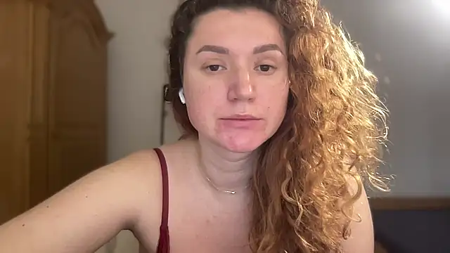 Snapshot of Foxy_and_classy chatting on 02.23.26 Foxy and classy online show from 02.23.26