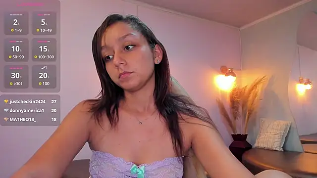 Snapshot of katy_sweet19 chatting on 02.17.25 katy sweet19 online show from 02.17.25