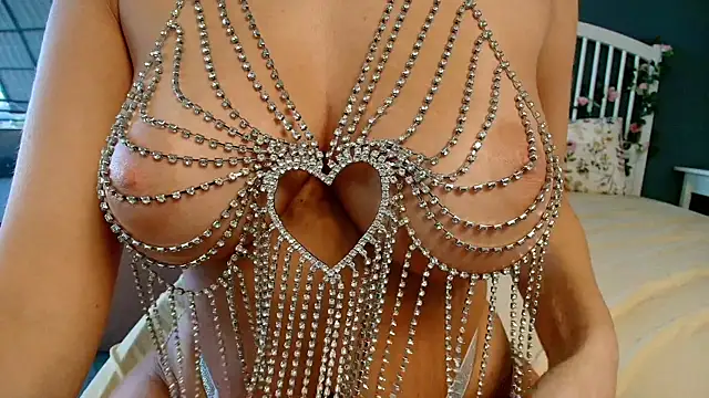 AlicePirs online show from 08.05.26