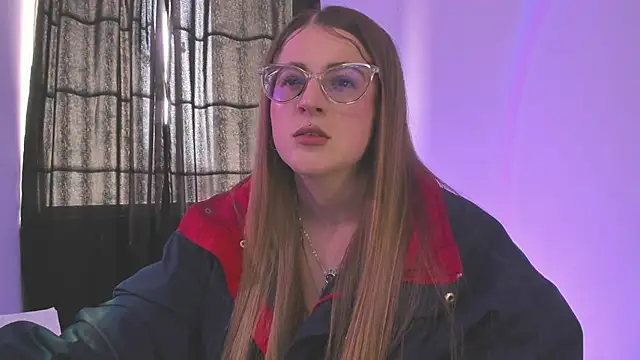 Snapshot of tekila__ chatting on 02.26.25 tekila online show from 02.26.25