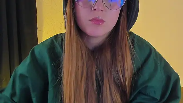 Snapshot of tekila__ chatting on 03.14.25 tekila online show from 03.14.25