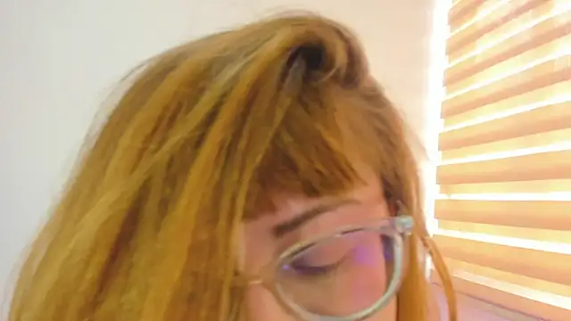 Snapshot of tekila__ chatting on 11.28.25 tekila online show from 11.28.25