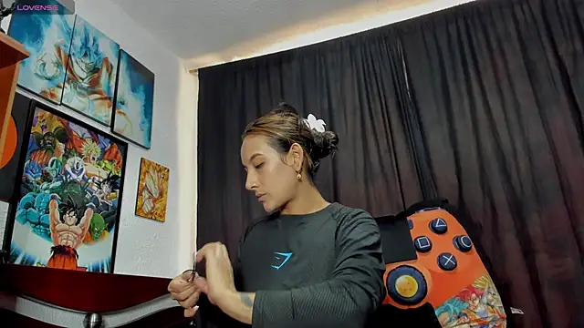 Snapshot of Valeria_Fitness chatting on 07.27.26 Valeria Fitness online show from 07.27.26