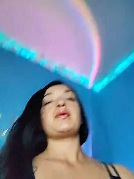 Snapshot of evelyn_prince1 chatting on 05.27.26 evelyn prince1 online show from 05.27.26