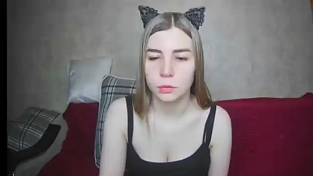 ElllaNuar online show from 03.06.25